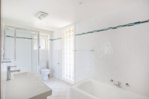 11 Riley St - Stylishly Modern - Tweed Heads Accommodation 1