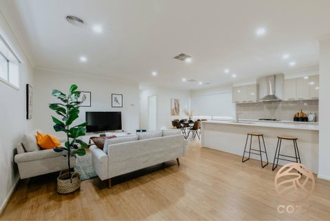 118 Refreshing 3BR Werribee Family House - Tweed Heads Accommodation 0