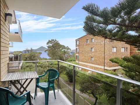 12 'The Helm', 22 Voyager Close - Unit In Little Beach With Direct Access To Shoal Bay Beach! - Tweed Heads Accommodation 2