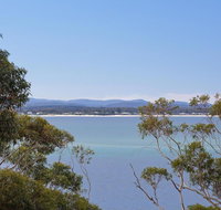 12 'Thurlow Lodge' 6 Thurlow Avenue - water views pool and central location - Tweed Heads Accommodation
