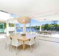 12 Noosa Parade - Tweed Heads Accommodation