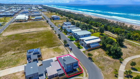 12 Sunfish Lane Beachshack - Tweed Heads Accommodation 0