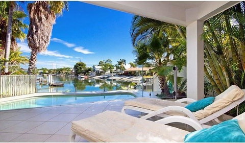 14 Ravenwood Drive - Tweed Heads Accommodation 1