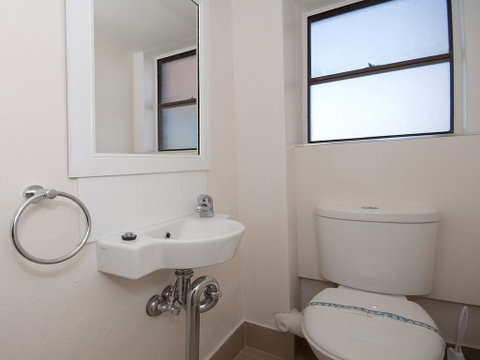 15 'Intrepid', 3 Intrepid Close - Right On The Beachfront - Tweed Heads Accommodation 2
