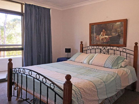 15 'The Commodore' 9-11 Donald Street - Great Unit Only A Short Walk To CBD - Tweed Heads Accommodation 3