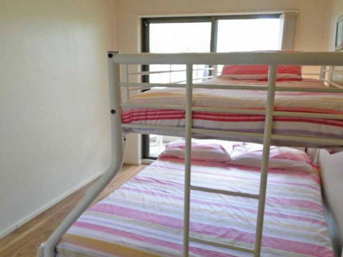 19 'The Commodore' 9-11 Donald Street - Two Bedroom Unit In The CBD Of Nelson Bay - Tweed Heads Accommodation 3