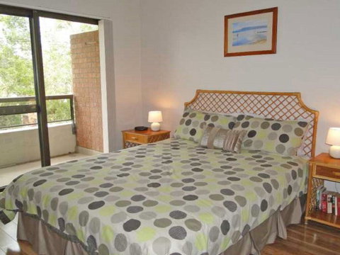 19 'The Commodore' 9-11 Donald Street - Two Bedroom Unit In The CBD Of Nelson Bay - Tweed Heads Accommodation 1