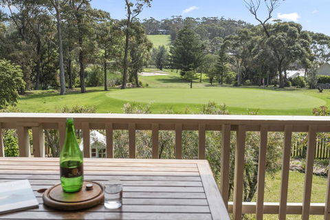 19 Buchan Street - Mollymooks Tee To Sea - Tweed Heads Accommodation 0