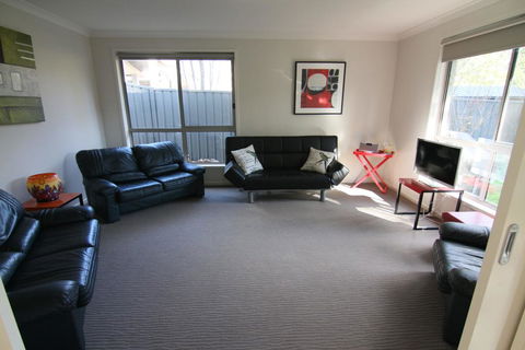 19 Georgian Court - Tweed Heads Accommodation 1