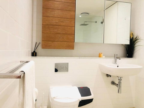 1Bed 1Study Apt With City View &NEW YEAR Firework - Tweed Heads Accommodation 2
