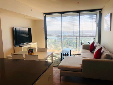 1Bed 1Study Apt With City View &NEW YEAR Firework - Tweed Heads Accommodation 1
