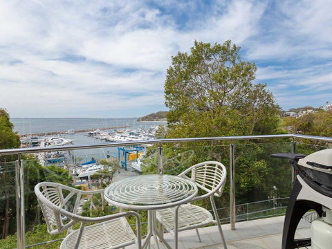 2 'Paradiso', 4 Laman Street - Beautiful Unit With Stunning Water Views & Pool - Tweed Heads Accommodation 1
