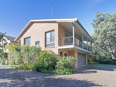 2 'Plattens' 15 Kurrawa Close - Great Duplex So Close To The Water - Tweed Heads Accommodation 0
