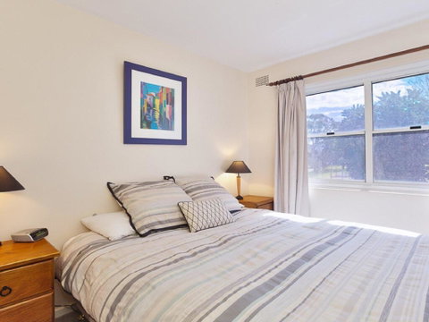 2 'Sunnie Belle' 3 Victoria Parade- Water Views Over Nelson Bay Foreshore - Tweed Heads Accommodation 1