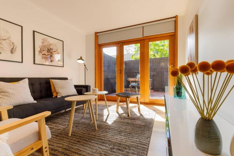 2 Bdrm Apt In Annandale With Courtyard & Parking - Tweed Heads Accommodation 2