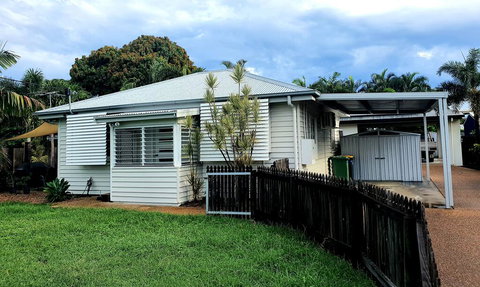 2 Bedroom Cottage - Tweed Heads Accommodation 0