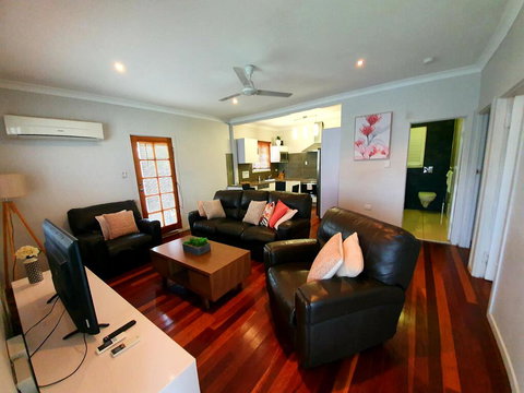 2 Bedroom Cottage - Tweed Heads Accommodation 1