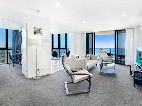 2 Bedroom Ocean View Apartment In Surfers Paradise - Tweed Heads Accommodation 0