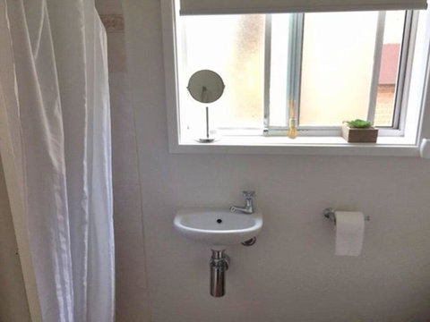 2/10 Catalina Close - Walk To Shoal Bay Beach - Tweed Heads Accommodation 3