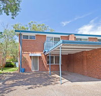 2/10 Catalina Close - Walk to Shoal Bay Beach - Tweed Heads Accommodation