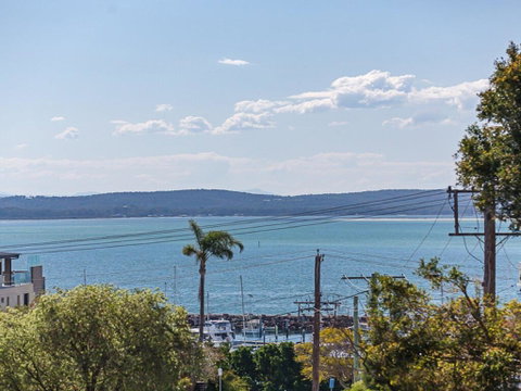 23 'The Commodore' 9-11 Donald Street - Delightful Unit With Gorgeous Water Views - Tweed Heads Accommodation 0