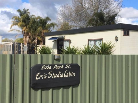 Cute Private Studio Flat With AIRCON! - Tweed Heads Accommodation 1