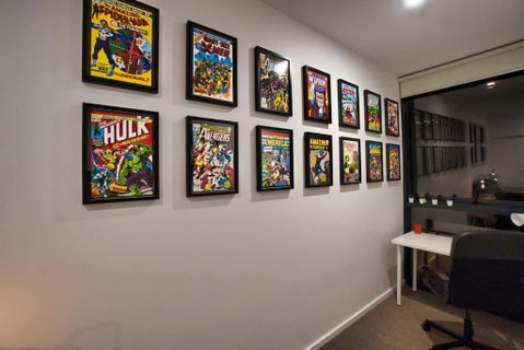 DC Vs Marvel Theme Ft Arcade Machine Pool Gym Sauna BBQ - Tweed Heads Accommodation 4