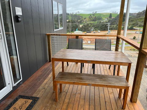 Derby Digs Cabin - Tweed Heads Accommodation 1