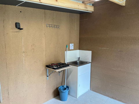 Derby Digs Cabin - Tweed Heads Accommodation 4