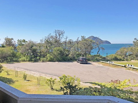 3 'Albacore', 12 Ondine Close - Waterfront, Pool, Lift & Views - Tweed Heads Accommodation 2