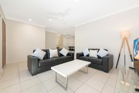 3 Bedroom Central Home - Tweed Heads Accommodation 1