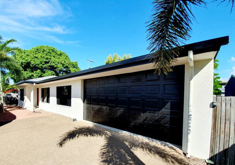 3 Bedroom Central Home - Tweed Heads Accommodation 0