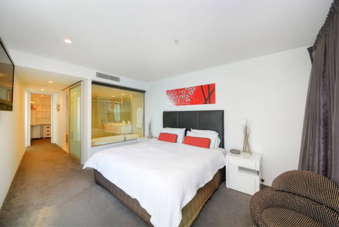 3 Bedroom Ocean View Private Apartment In Surfers Paradise - Tweed Heads Accommodation 1