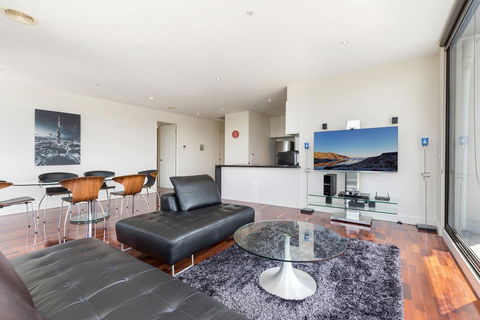 3-Bed Apartment With Parking Near Parks And Dining - Tweed Heads Accommodation 0