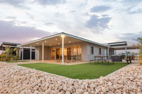 4 Corella Court - Brand New Magnificent Marina Home With Wi-Fi