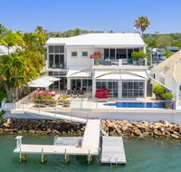 42 Noosa Parade - Tweed Heads Accommodation