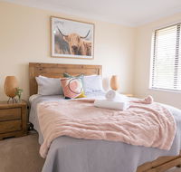 42 Rosemary Lane - Central Orange - Spacious Family Home - Quiet Lane - Tweed Heads Accommodation