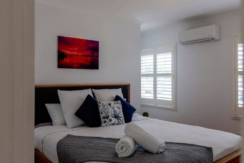 5 Bedroom Close To Beach And Moorpanyal Park - Tweed Heads Accommodation 1
