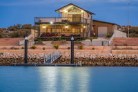 64 Madaffari Drive - PRIVATE JETTY