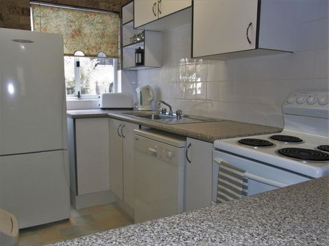 A Furnished Townhouse In Goulburn - Tweed Heads Accommodation 1