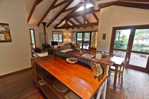 A Grape Escape - Tweed Heads Accommodation 0