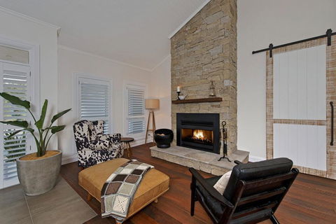 A Home Like Few Others - Tweed Heads Accommodation 2