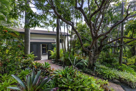 A Little Cove Treasure, Noosa Heads - Tweed Heads Accommodation 1