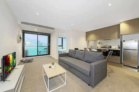 A Modern & Central Apt With Beautiful City Views - Tweed Heads Accommodation 0