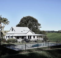 A PERFECT STAY - Benny's Cottage - Tweed Heads Accommodation