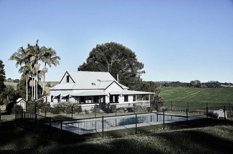 A PERFECT STAY - Benny's Cottage - Tweed Heads Accommodation 0