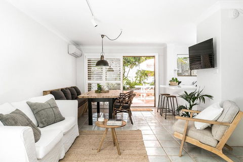 A PERFECT STAY - Cooinda - Tweed Heads Accommodation 0