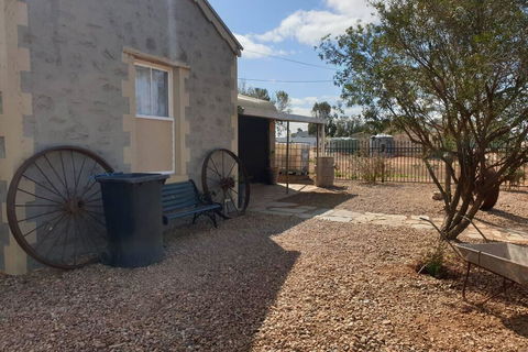 A Real Bush Retreat. Kangas, Emus & Starry Skies. - Tweed Heads Accommodation 3