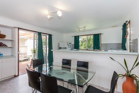 A River Bed Cottage - Tweed Heads Accommodation 2