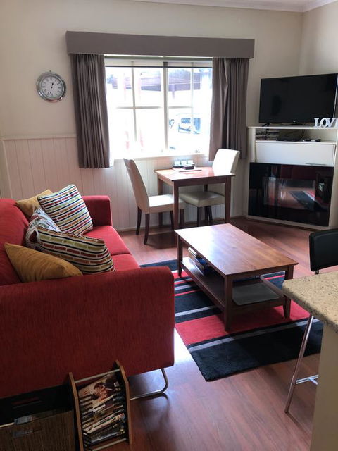 About Time Retreats- Studio Three - Tweed Heads Accommodation 3